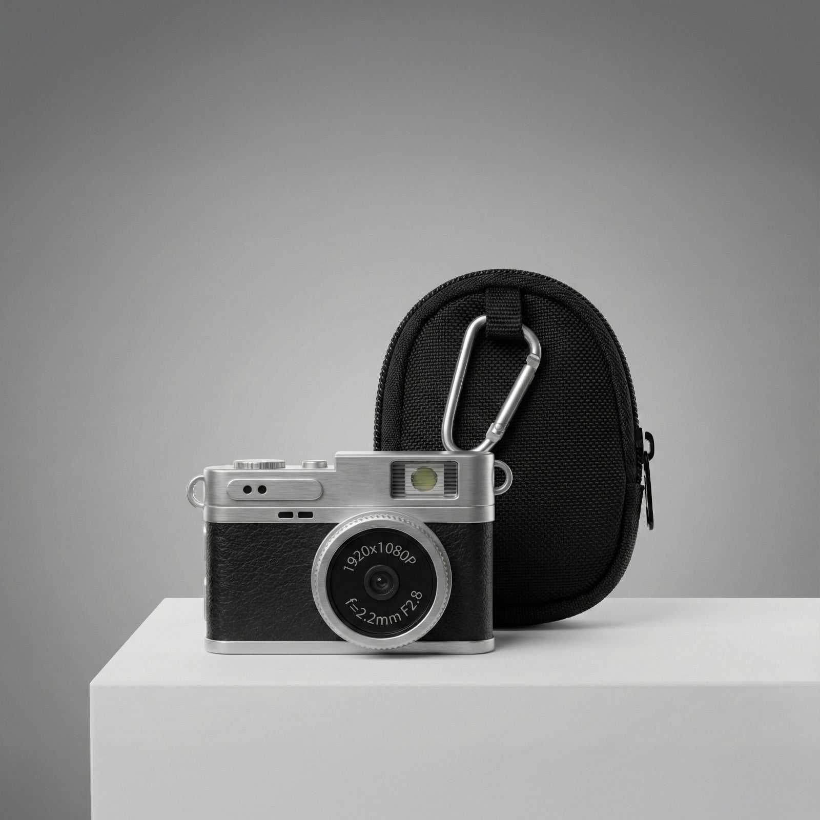 mini fotocamera nera naturecosmos con zainetto